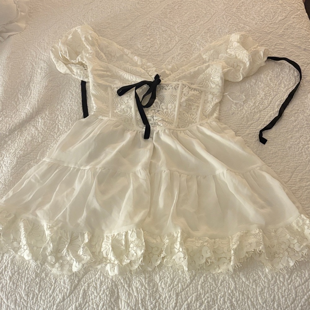 NWT Sky to moon white dress with lace detail and black ribbon